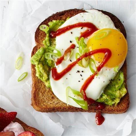Avocado Toast with Egg
